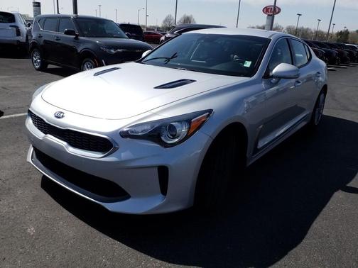 2018 Kia Stinger Base