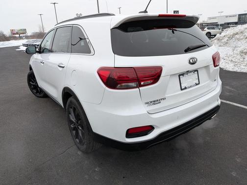 2020 Kia Sorento S