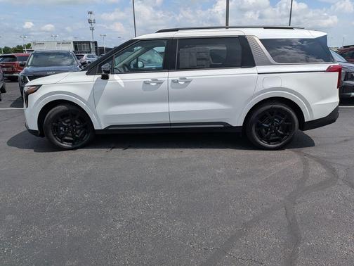 2026 Kia Carnival SX