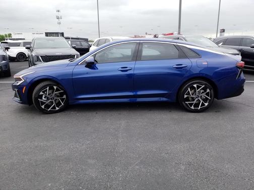 2025 Kia K5 EX