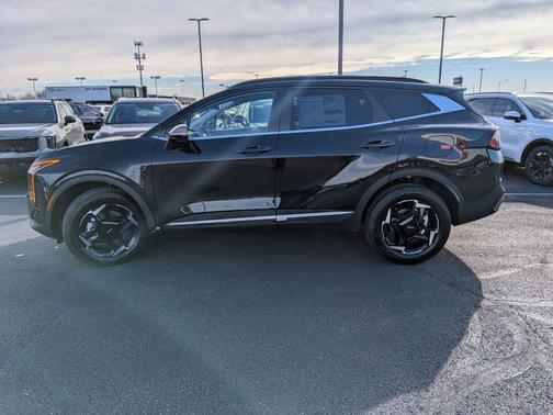 Black 2026 Kia Sportage Hybrid EX