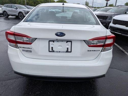 Crystal White Pearl 2022 Subaru Impreza Base