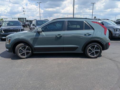 2023 Kia Niro EX