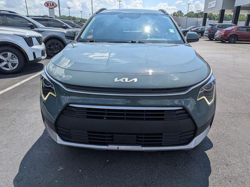 2023 Kia Niro EX