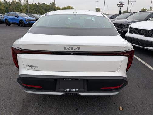 2025 Kia K4 LX