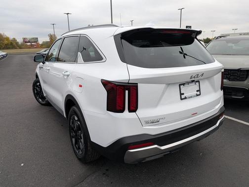 2026 Kia Sorento S