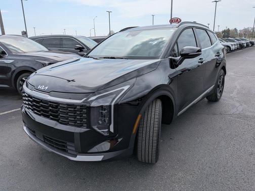 Ebony Black 2026 Kia Sportage EX