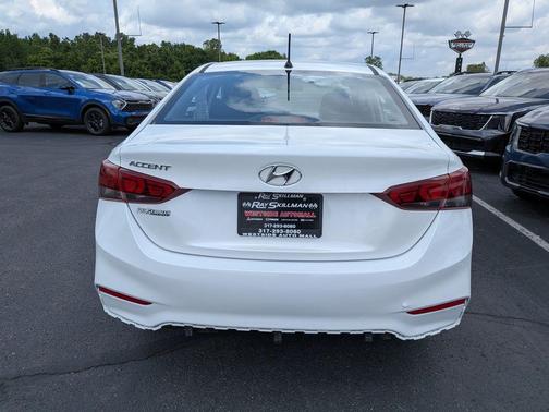 2020 Hyundai Accent SE
