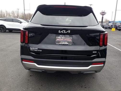 2025 Kia Sorento EX