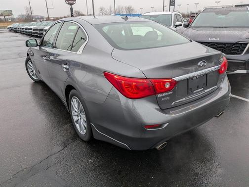 2015 INFINITI Q50 Base