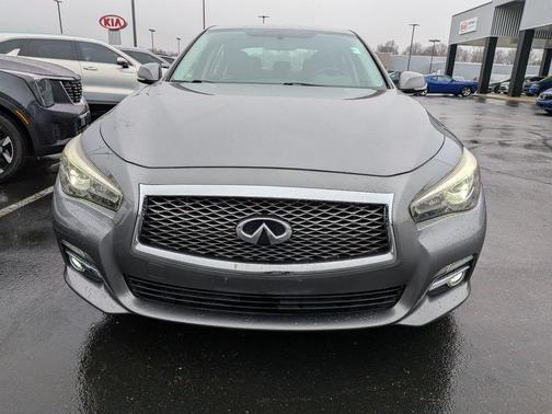 2015 INFINITI Q50 Base