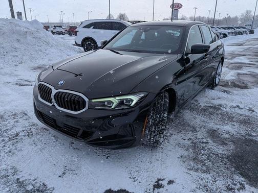 2025 BMW 330 i xDrive