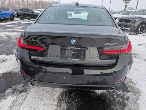 2025 BMW 330 i xDrive
