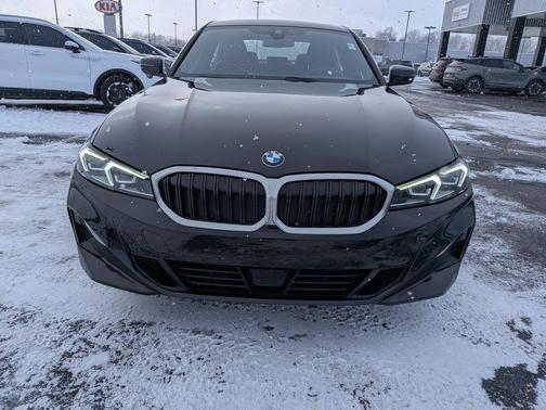 2025 BMW 330 i xDrive