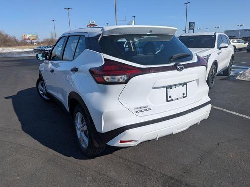 2022 Nissan Kicks S