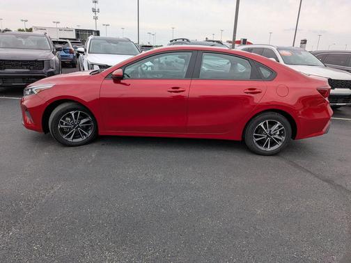 Currant Red 2024 Kia Forte LXS
