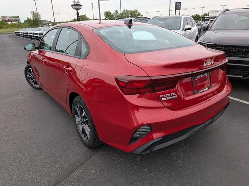 Currant Red 2024 Kia Forte LXS