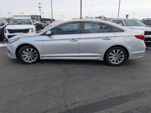 2017 Hyundai SONATA Sport