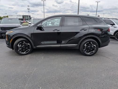 Black 2026 Kia Sportage Hybrid S