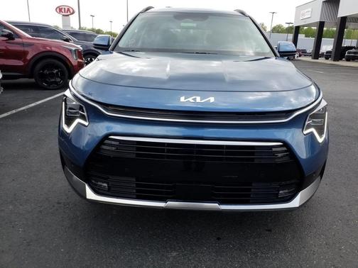 2025 Kia Niro SX Touring