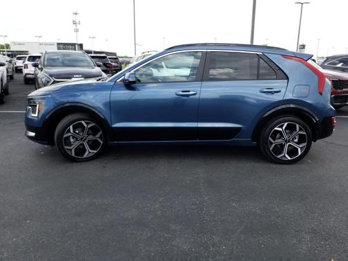 2025 Kia Niro SX Touring