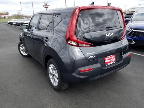 2022 Kia Soul LX