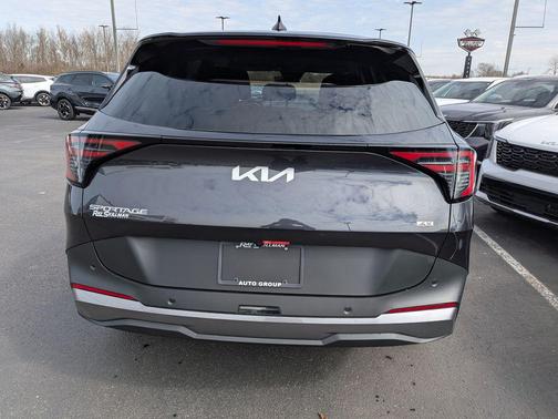 Gray Metallic 2026 Kia Sportage LX
