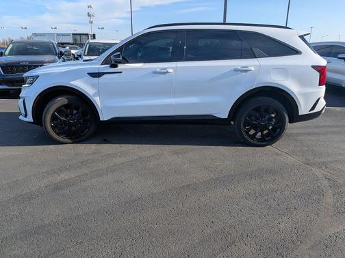 2023 Kia Sorento SX