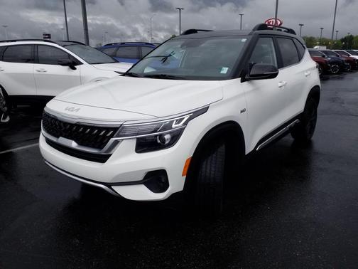 2023 Kia Seltos Nightfall