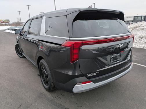 2026 Kia Carnival LXS