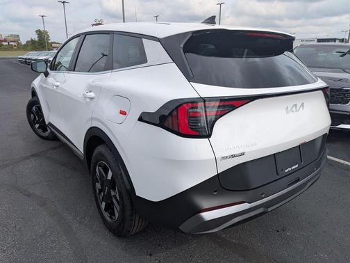 2026 Kia Sportage LX