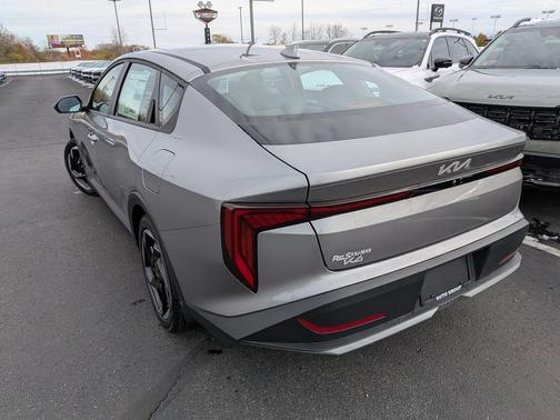 2025 Kia K4 EX