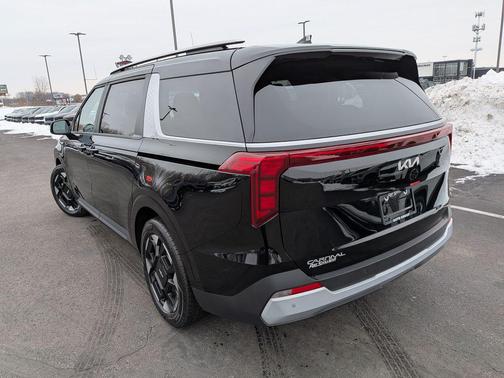 2026 Kia Carnival EX