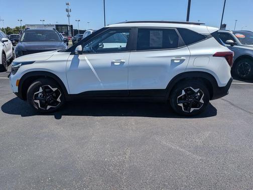 Snow White Pearl 2025 Kia Seltos S