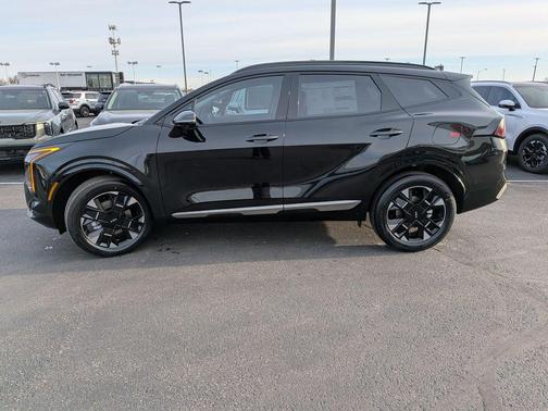 Black 2026 Kia Sportage Hybrid SX-Prestige