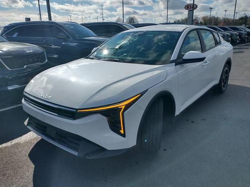 2025 Kia K4 EX