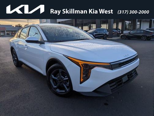 2025 Kia K4 LXS
