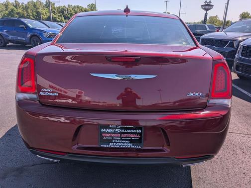 2019 Chrysler 300 S