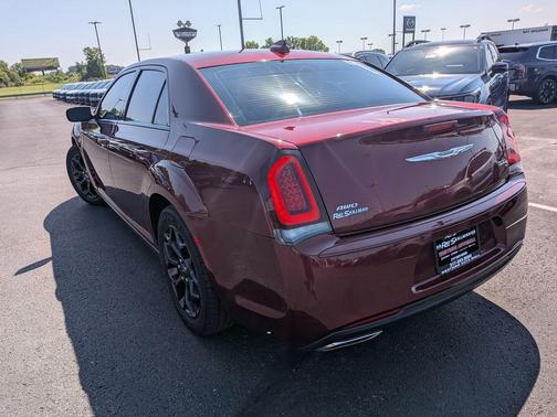 2019 Chrysler 300 S