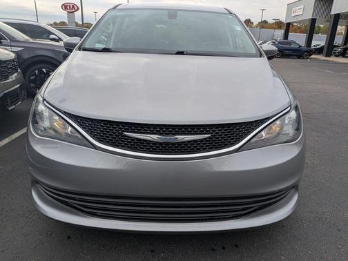 2017 Chrysler Pacifica Touring