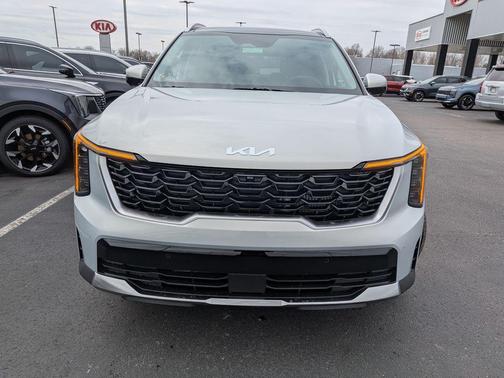 Ivory Silver 2026 Kia Sorento SX