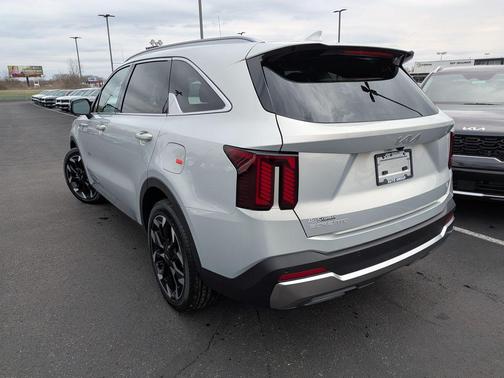 Ivory Silver 2026 Kia Sorento SX