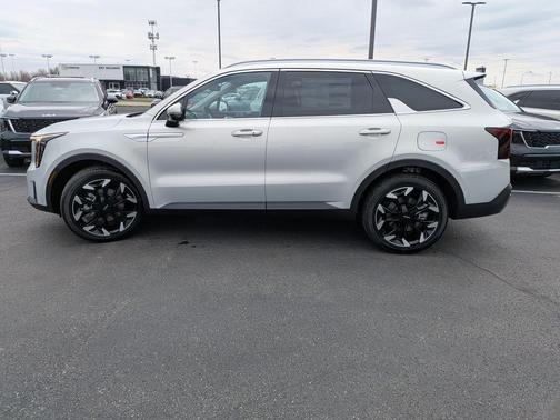Ivory Silver 2026 Kia Sorento SX