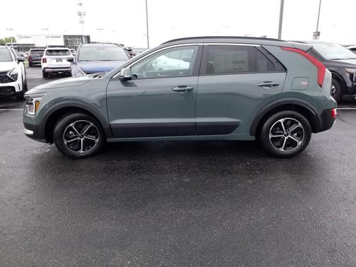 2025 Kia Niro EX
