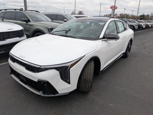 2025 Kia K4 GT-Line Turbo