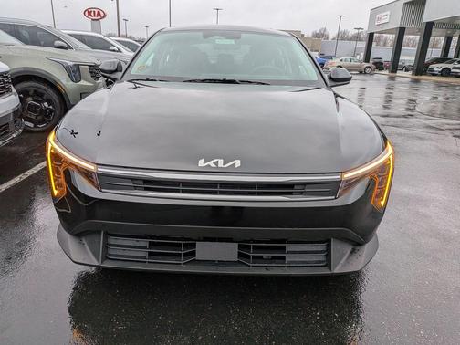 2026 Kia K4 LX