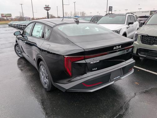 2026 Kia K4 LX
