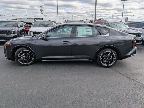2025 Kia K4 GT-Line