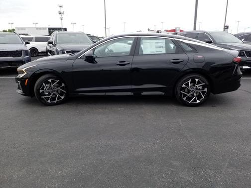 2025 Kia K5 EX