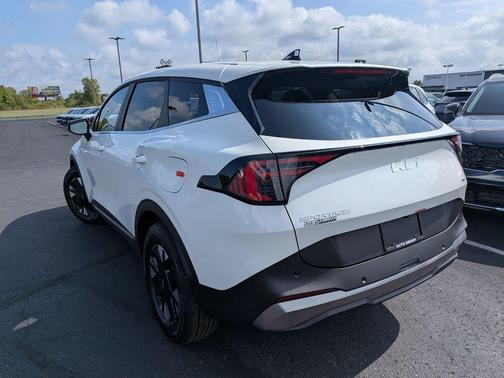 2026 Kia Sportage Hybrid LX